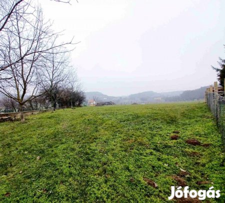 Balatonfüredi 4359 nm-es telek eladó