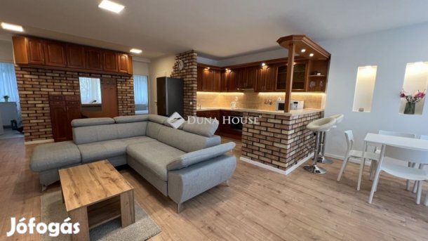 Balatonfüredi 85 nm-es lakás kiadó