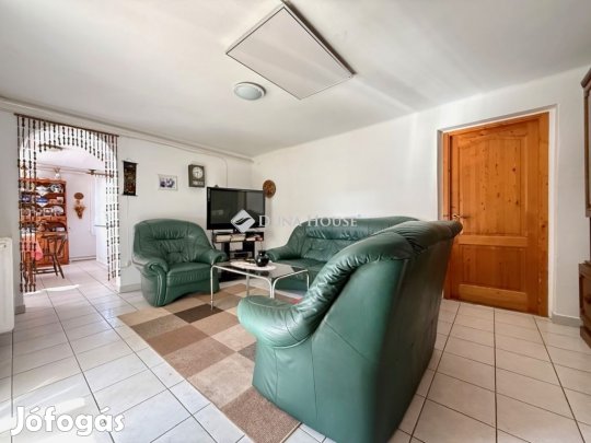 Balatonfüredi eladó 272 nm-es ház