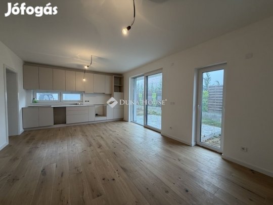 Balatonfüredi eladó 99 nm-es lakás