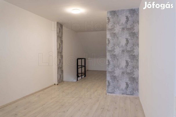 Balatonfüredi panorámás sorházi lakás eladó