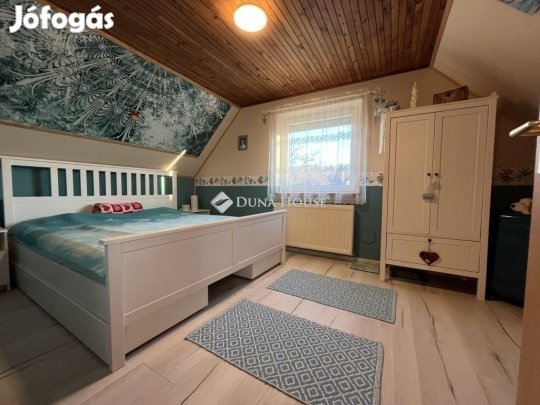 Balatonfűzfő, 3 szintes családiház eladó