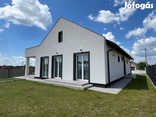 Balatongyörökön új, földszintes, prémium minőségű családi ház Eladó!