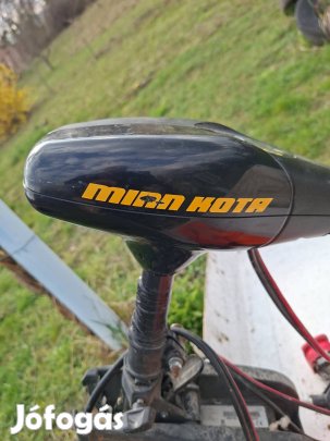 Balatoni Dio négyszemélyes csónak.