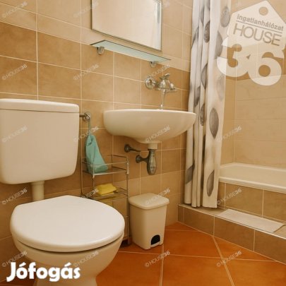 Balatoni klímás apartman eladó Siófok Aranypartján! Kiváló befektetés!