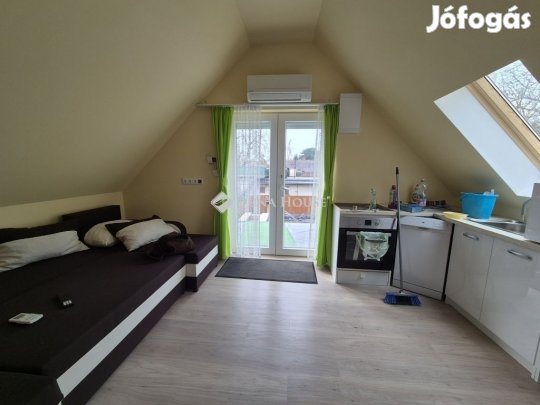 Balatonkenesei 75 nm-es ház eladó