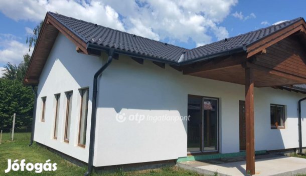 Balatonmáriafürdői eladó 79 nm-es ház