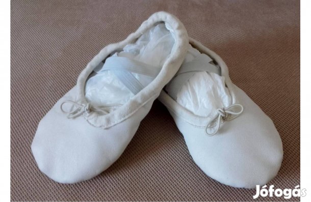 Balettcipő, 16 cm (a szürkebetétes talprész: 14 cm)