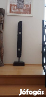 Balinéz nagy fa szobor