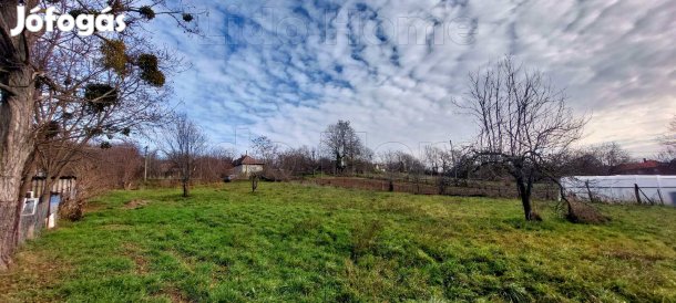 Bálványoson panorámás telek eladó