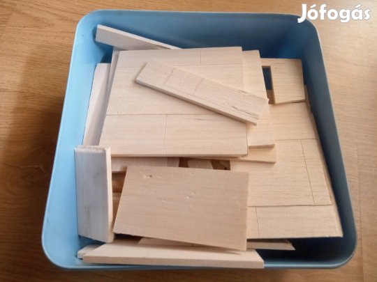 Balza fa anyag -Repülőgép modellezés