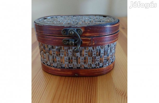 Bambusz ékszertartó doboz vagy bárminek