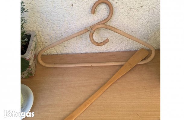 Bambusz vállfa + cipőkanál!