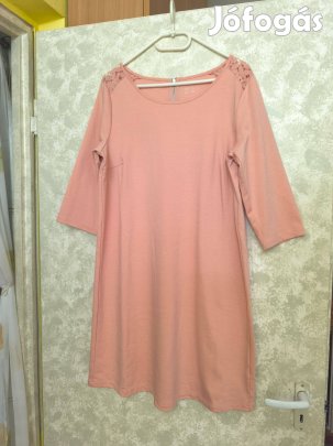 Barack színű vállán csipkebetétes miniruha, tunika