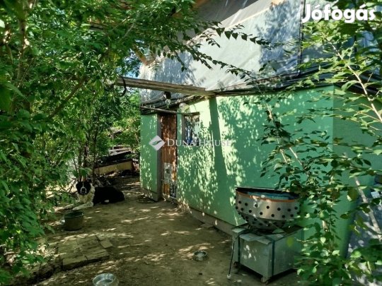 Baracskai eladó 40 nm-es ház