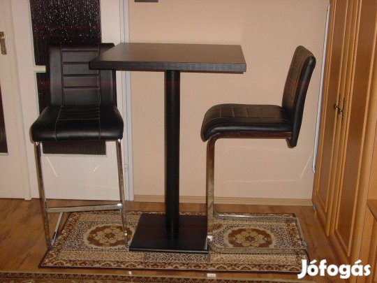 Bárasztal székekkel