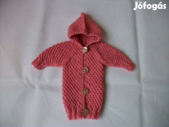 Barbie baba kötött kabátja