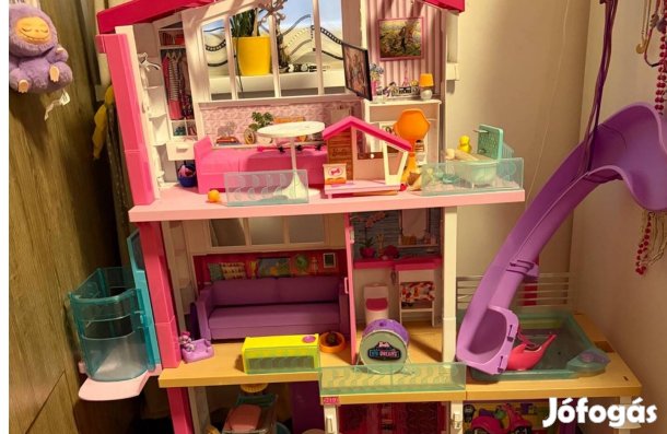 Barbie ház - liftes csúszdás