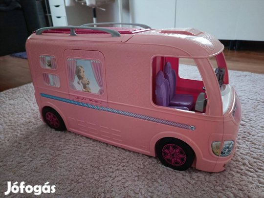 Barbie lakóautó