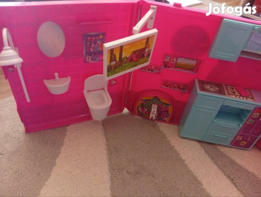 Barbie lakóautó