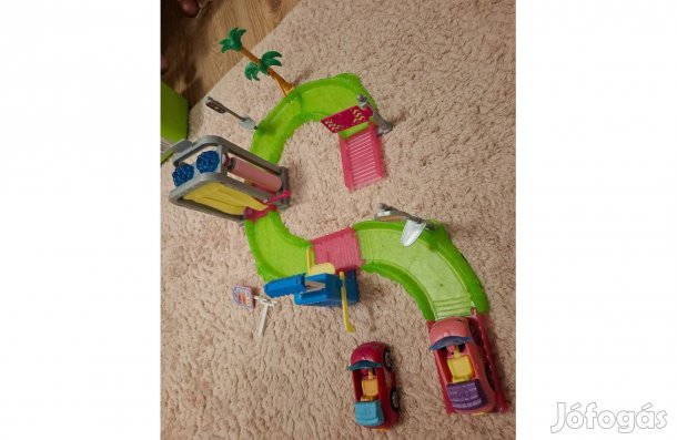 Barbie on the go automoso