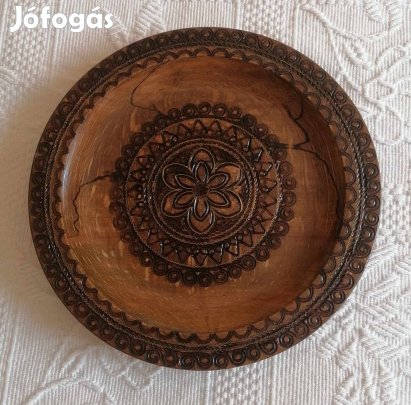 Barna Népművészeti / Népi Kézműves Falitál / Falra Akasztható Tányér