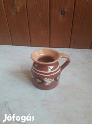 Barna, jelzett mázas kerámia váza