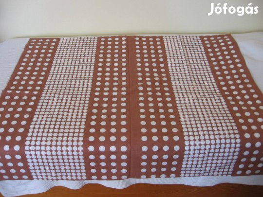 Barna alapon fehér nagy pöttyök - méteráru (III/12.)