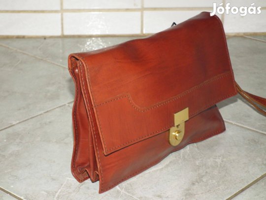 Barna bőr autóstáska bőrtáska autós kis táska kézitáska