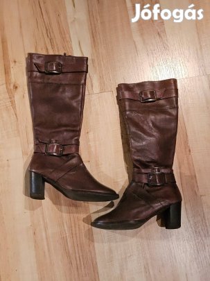 Barna bőr csizma