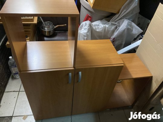 Barna cipős szekrény