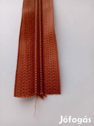 Barna cipzár, új, folyóméterben