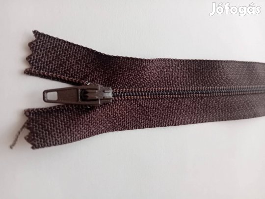 Barna cipzárak, zárt, új, különböző méretben