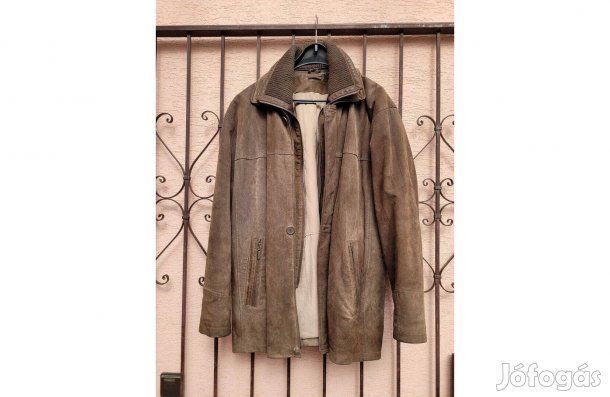 Barna férfi kabát (Cipzár része hibás és gombja sincs meg.)
