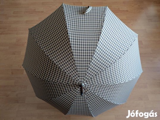 Barna kockás manuális esernyő