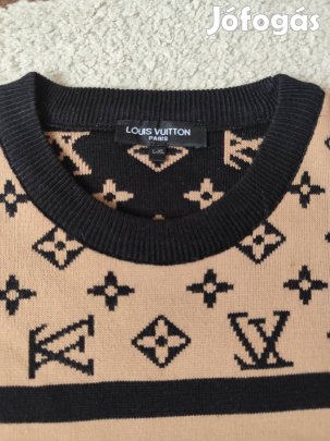 Barna kötött pulóver 