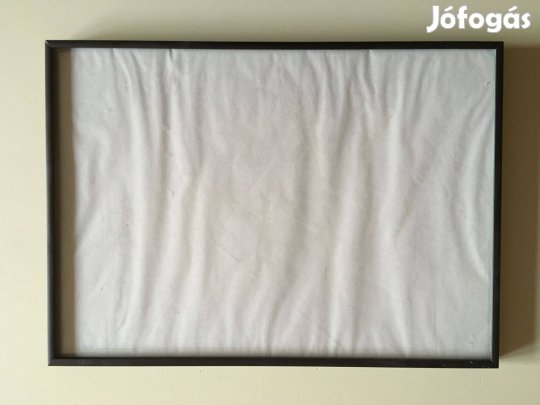 Barna színű képkeret üveggel (42 x 30 cm)