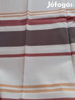 Barna-vörös csíkos dekor függöny (60 x 120)