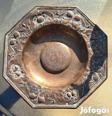 Barokk stílusú bronz / réz dísztál Piacenza városcímerrel