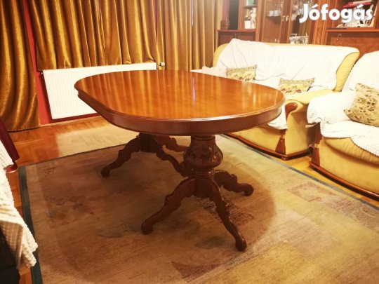 Barokk stílusú minőségi olasz étkezőasztal