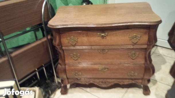 Barokk stílusú tölgy oroszlán lábas 3 fiókos komód régi de új vintage