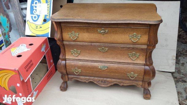 Barokk stílusú tölgy oroszlántalpas 3 fiókos komód oroszlán lábas régi
