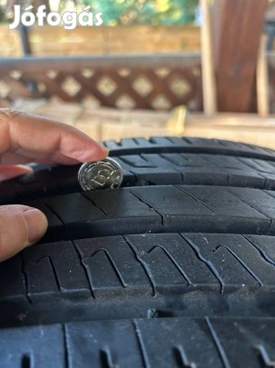 Barum nyári gumi 235 45 r18 xl