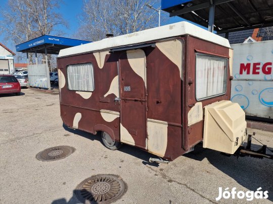 Bastei 350 lakokocsi elősátorral telepitesre, leszallitassal is