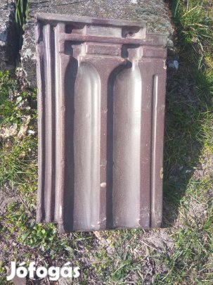 Bátaszéki mázas tetőcserép