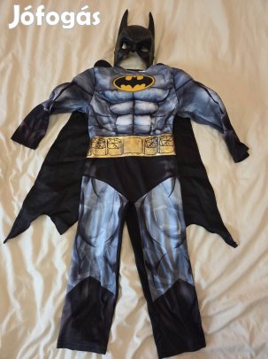 Batman jelmez 104 köpennyel, álarccal 