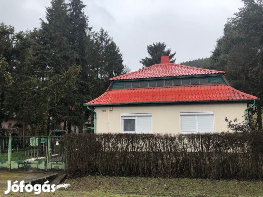 Bátonyterenyén lehetőségekkel teli családi ház!