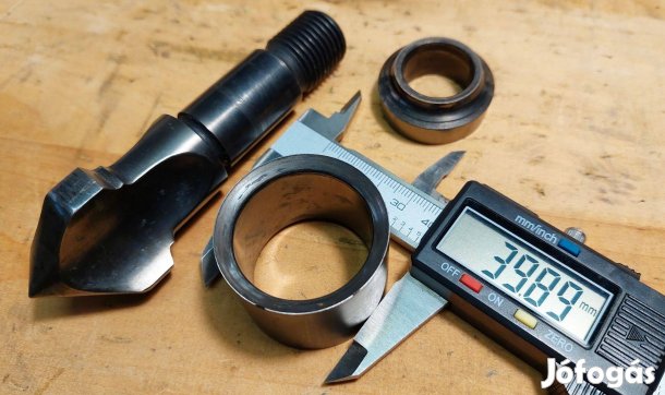 Battenfeld fröccsöntő gép 40-es csigához csigacsúcs zárógyűrűvel