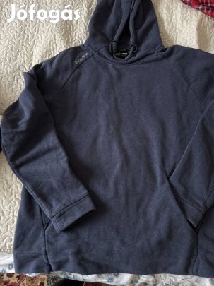 Bauer kapucnis pulcsi