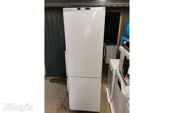 Bauknecht kombi hűtőszekrény garanciával eladó